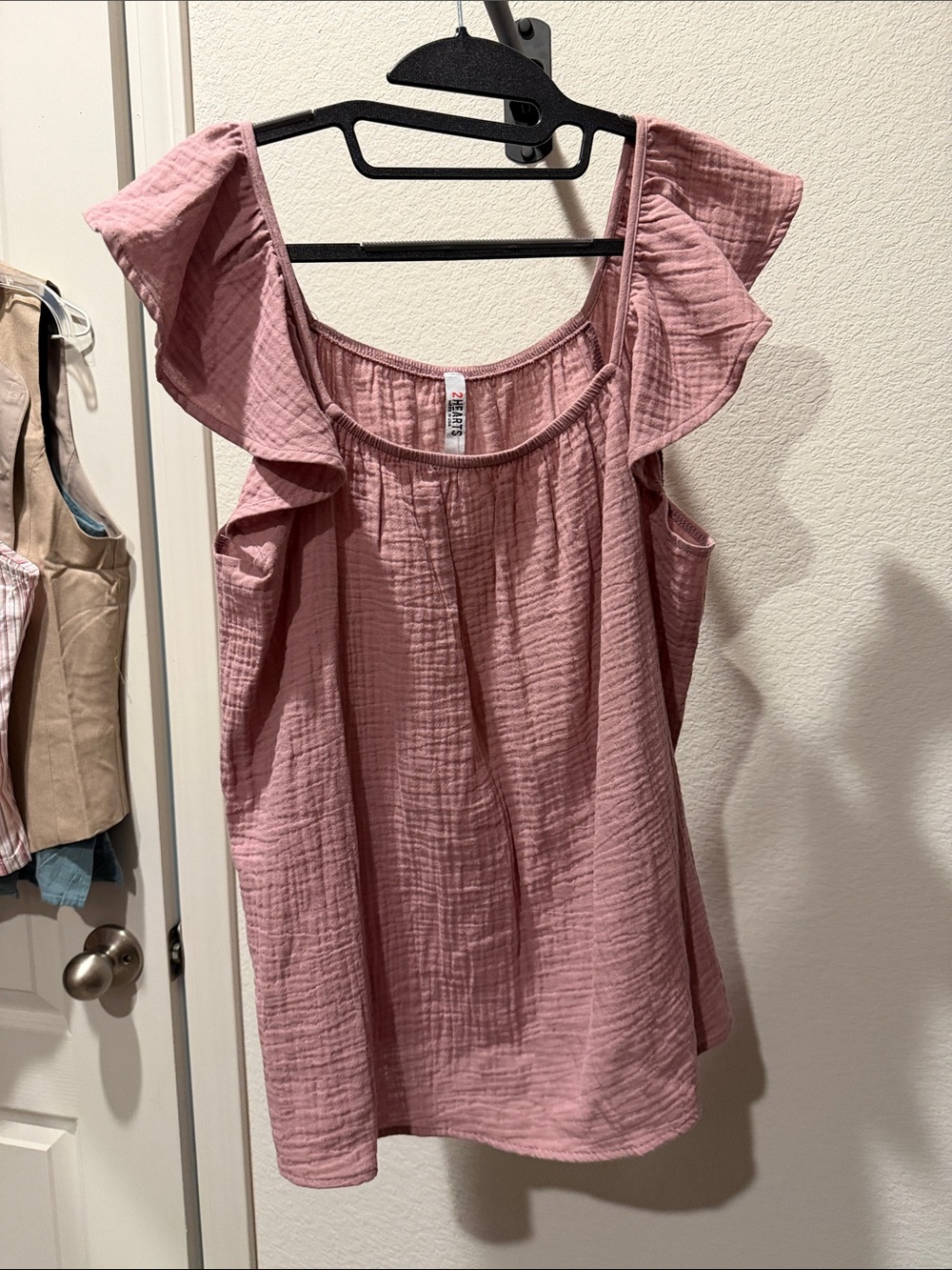 Ruffle Sleeve Tank Top in Dusty Rose